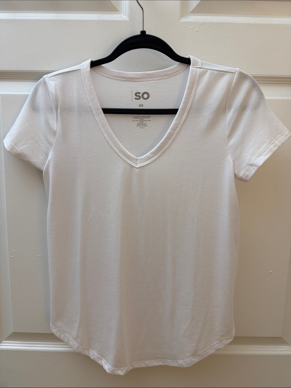 SO White V-Neck Short Sleeve Tee